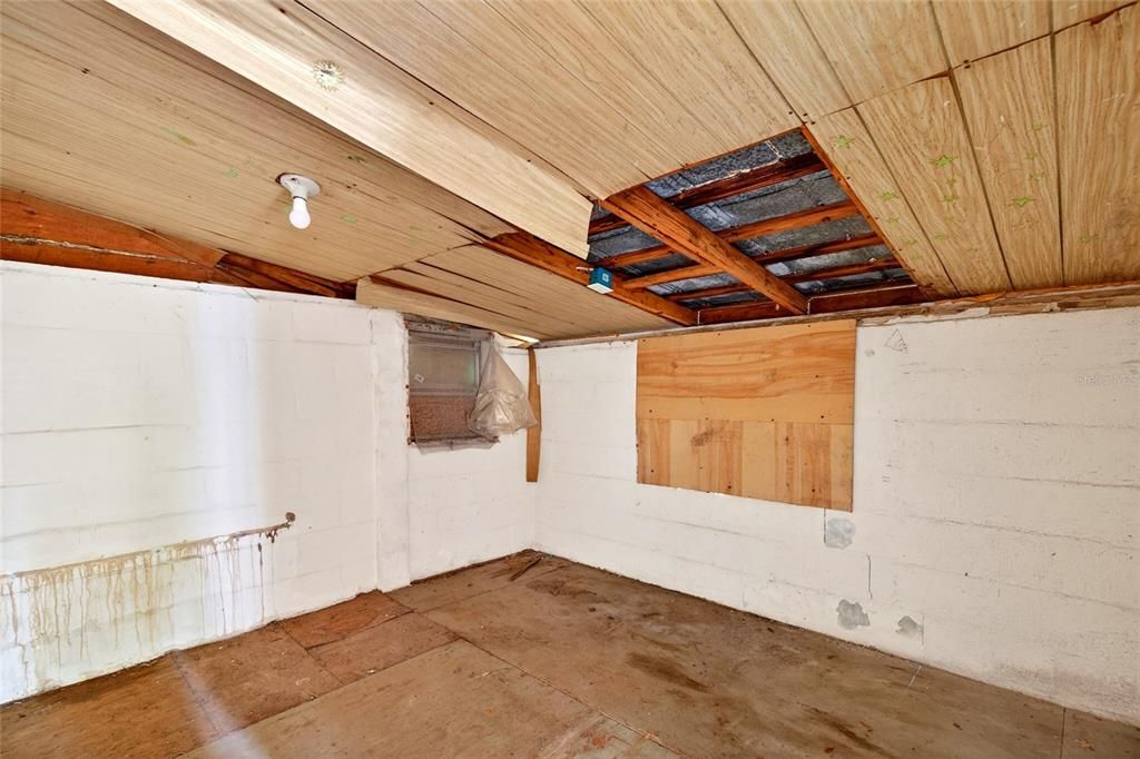 For Sale: $89,000 (3 beds, 1 baths, 1797 Square Feet)