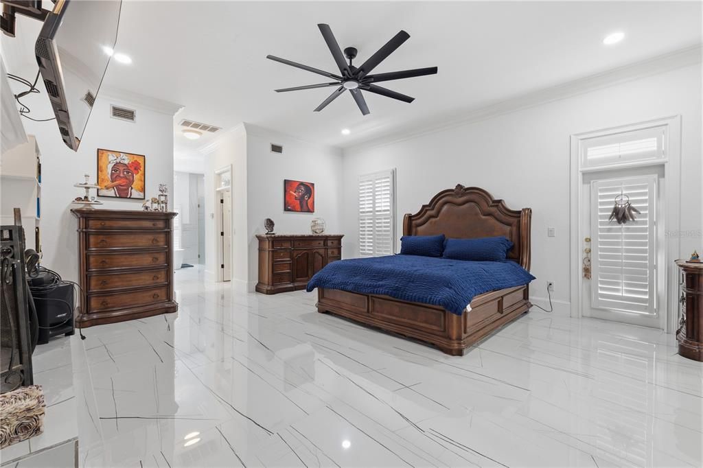 На продажу: $2,799,999 (7 спален, 7 ванн, 8554 Квадратных фут)