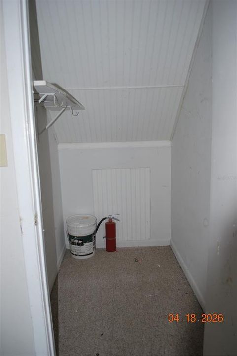 For Sale: $99,900 (2 beds, 1 baths, 1520 Square Feet)
