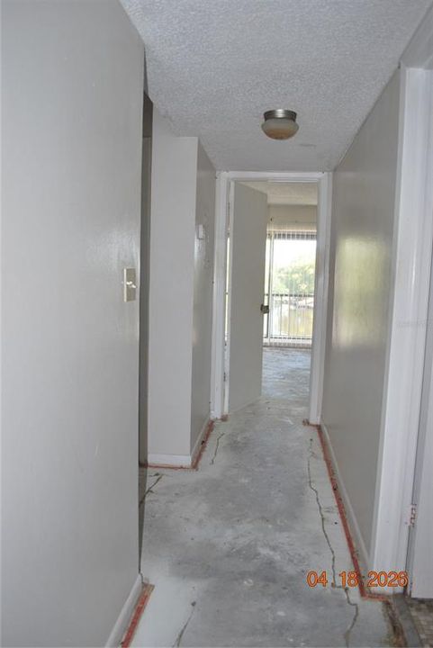 For Sale: $99,900 (2 beds, 1 baths, 1520 Square Feet)