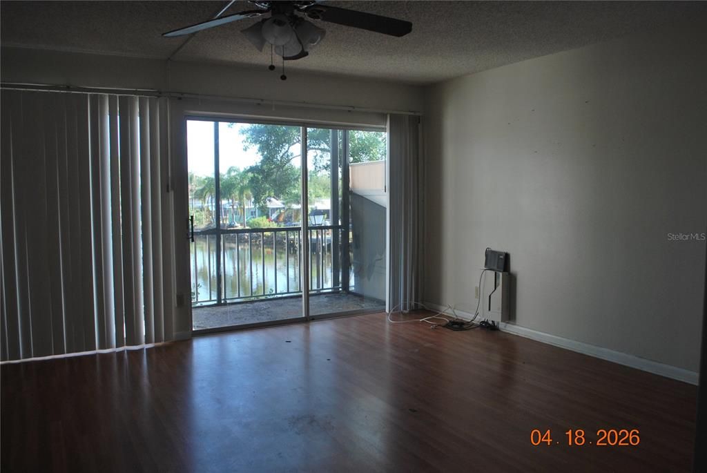 For Sale: $99,900 (2 beds, 1 baths, 1520 Square Feet)