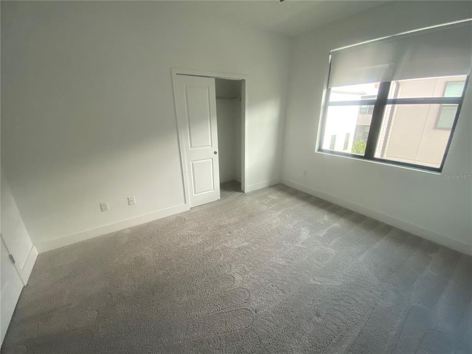 Active With Contract: $4,950 (3 beds, 3 baths, 2982 Square Feet)