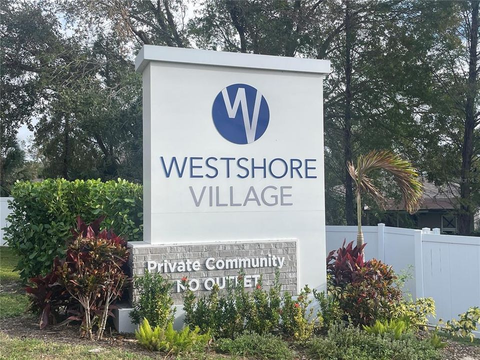 Active With Contract: $4,950 (3 beds, 3 baths, 2982 Square Feet)