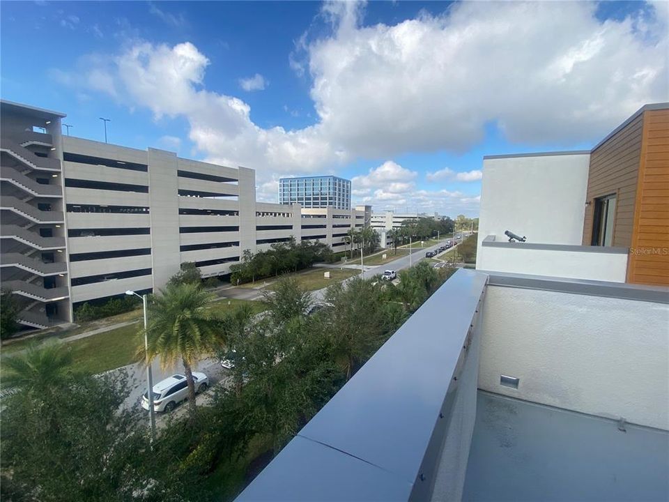 Active With Contract: $4,950 (3 beds, 3 baths, 2982 Square Feet)