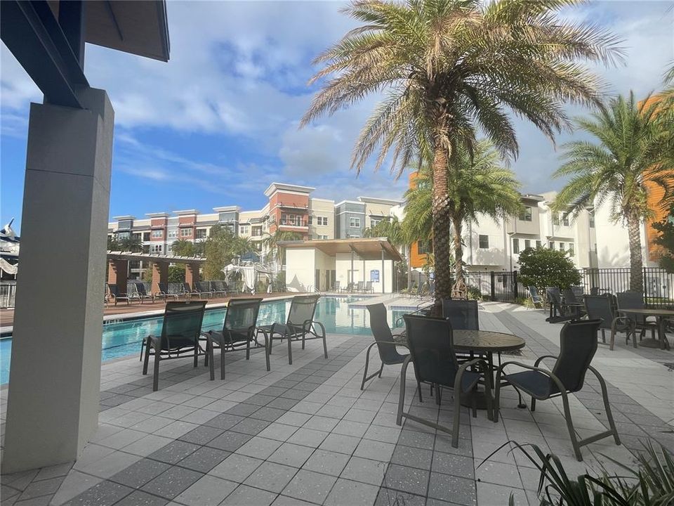 Active With Contract: $4,950 (3 beds, 3 baths, 2982 Square Feet)