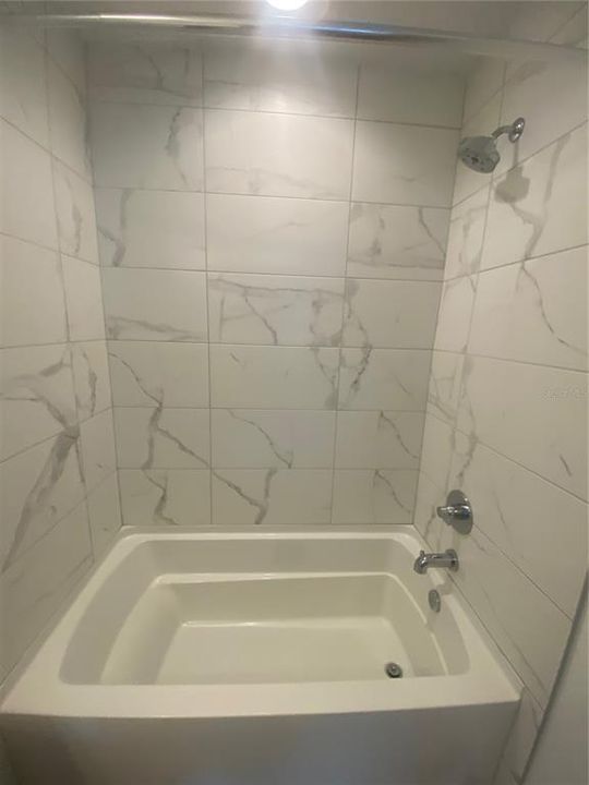 Active With Contract: $4,950 (3 beds, 3 baths, 2982 Square Feet)