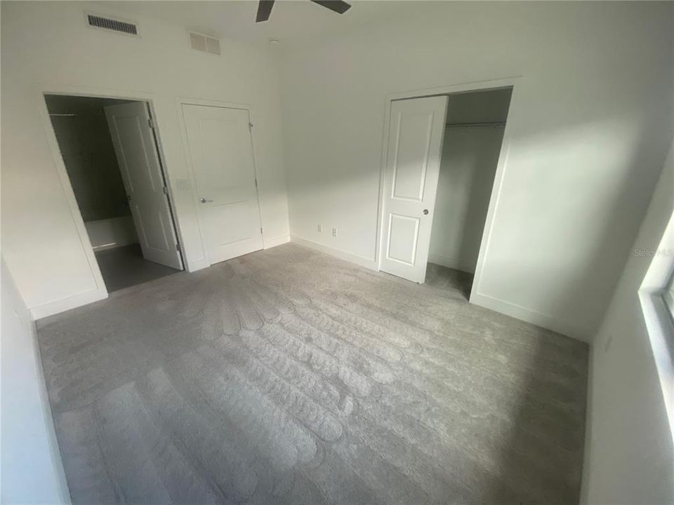 Active With Contract: $4,950 (3 beds, 3 baths, 2982 Square Feet)