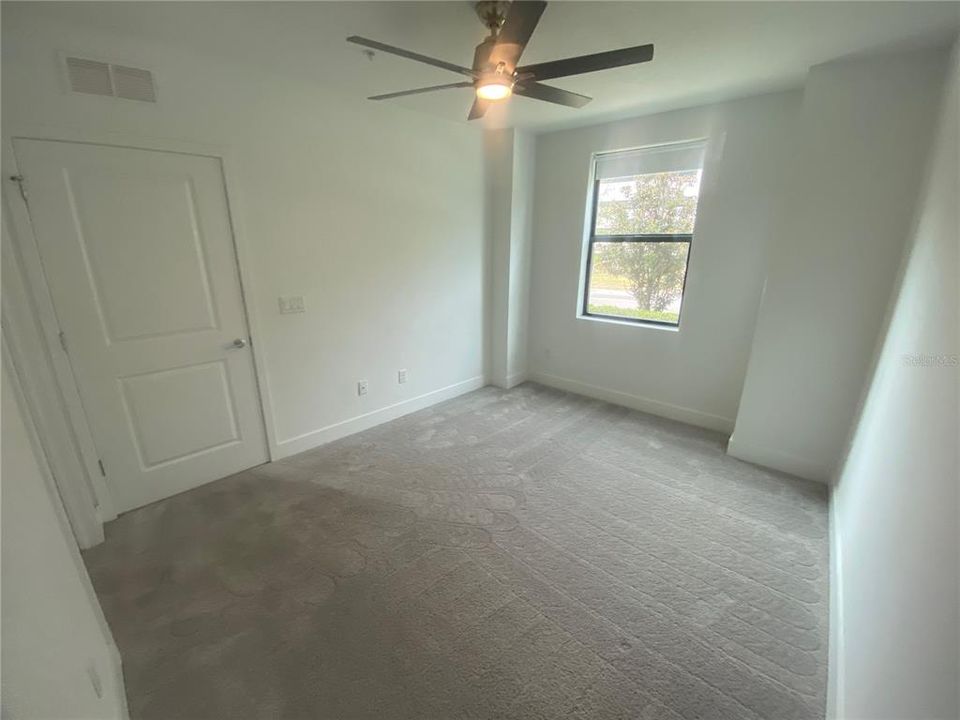Active With Contract: $4,950 (3 beds, 3 baths, 2982 Square Feet)