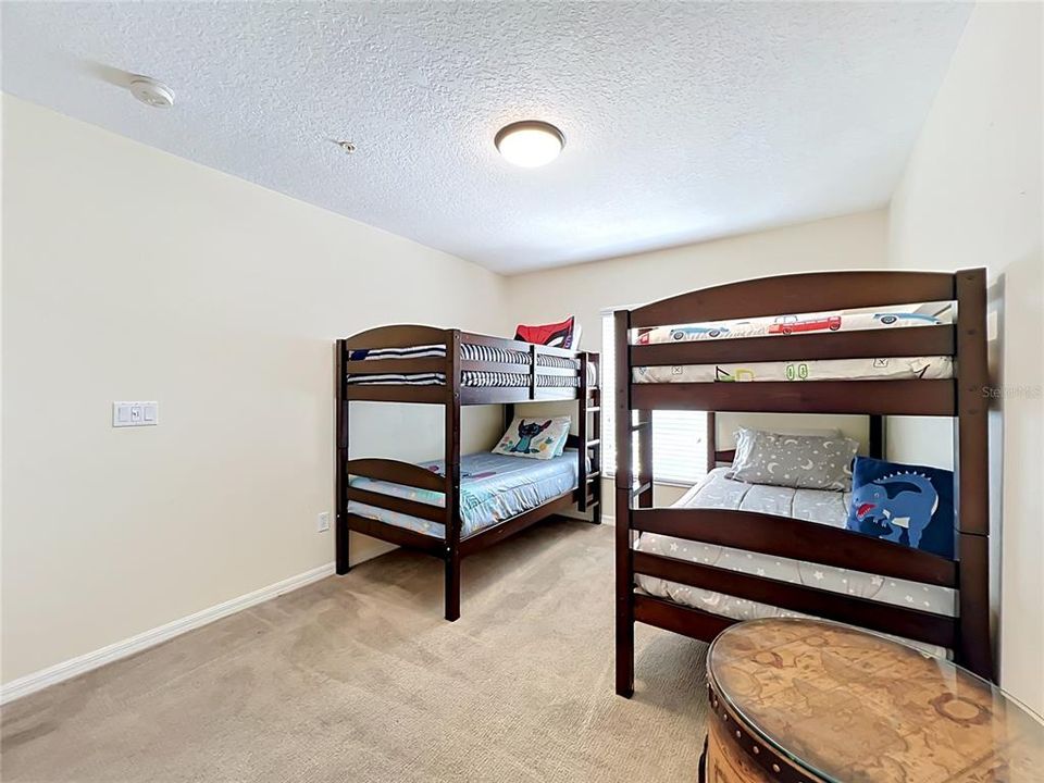 For Sale: $334,000 (4 beds, 2 baths, 1862 Square Feet)