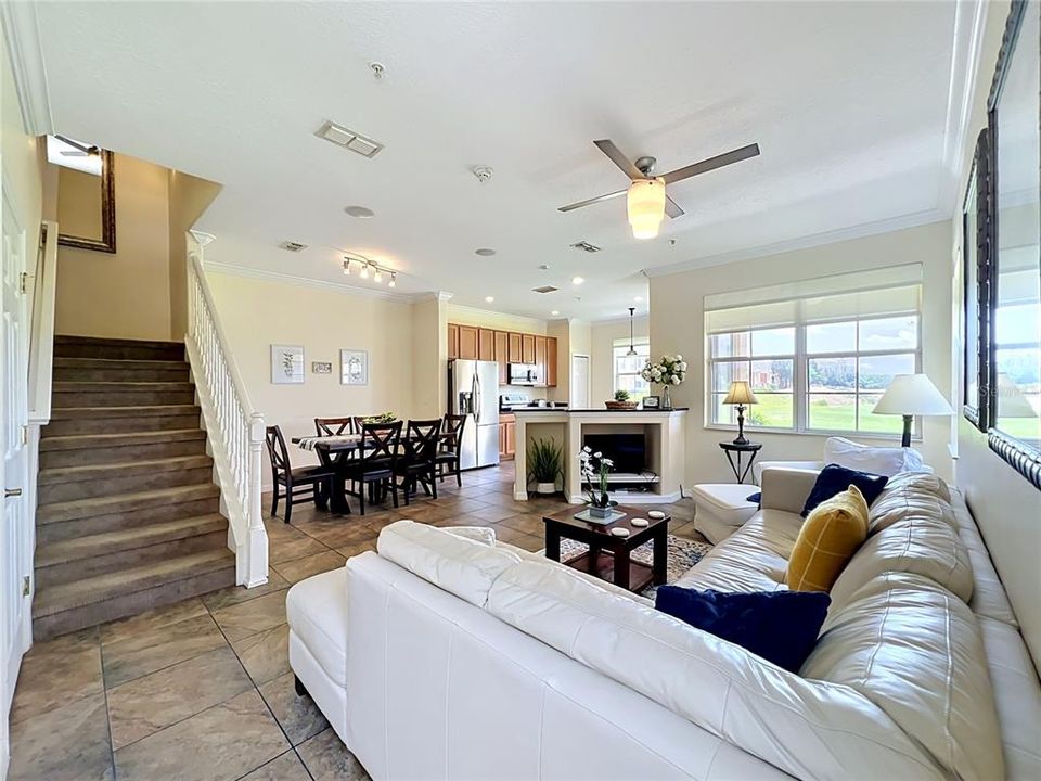 For Sale: $334,000 (4 beds, 2 baths, 1862 Square Feet)