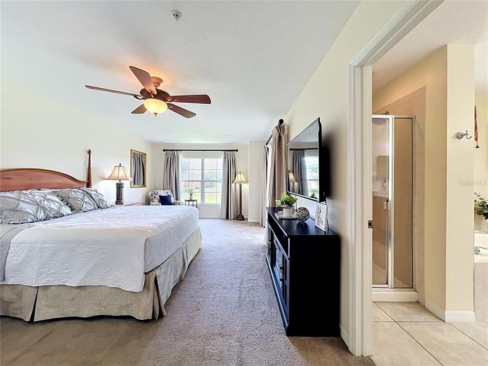 For Sale: $334,000 (4 beds, 2 baths, 1862 Square Feet)