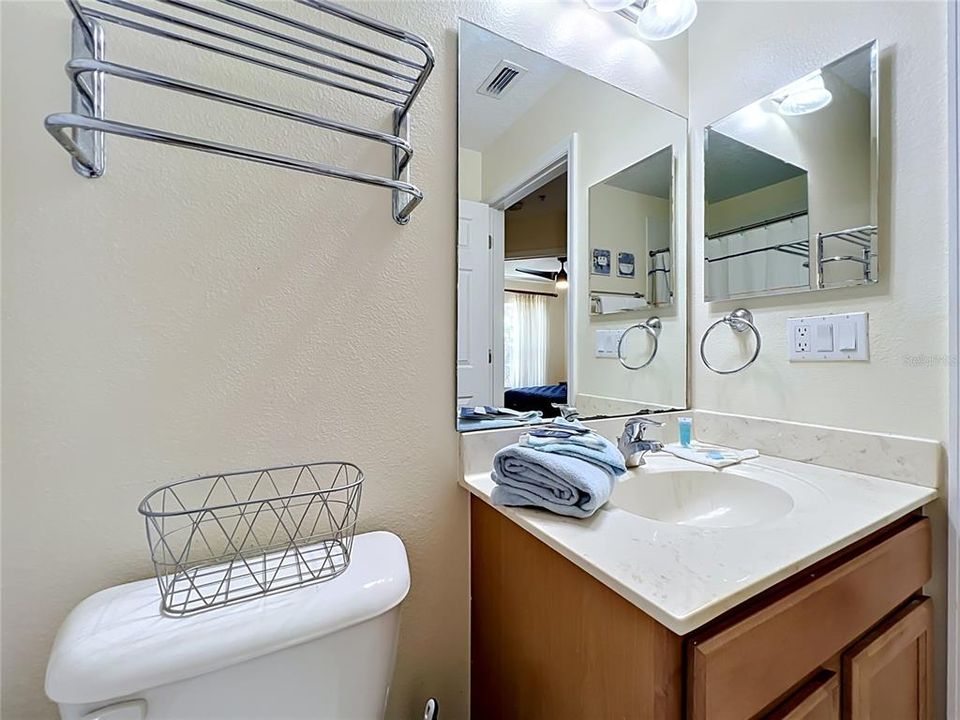 For Sale: $334,000 (4 beds, 2 baths, 1862 Square Feet)