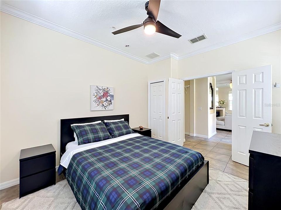 For Sale: $334,000 (4 beds, 2 baths, 1862 Square Feet)