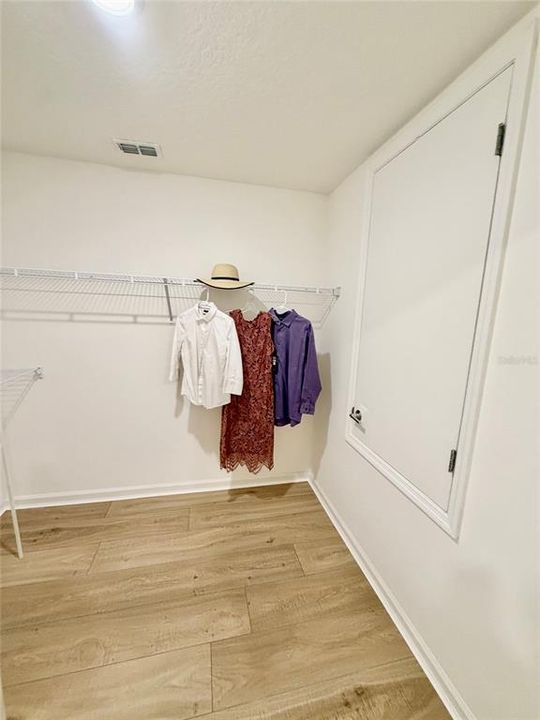 For Sale: $287,500 (3 beds, 2 baths, 1540 Square Feet)