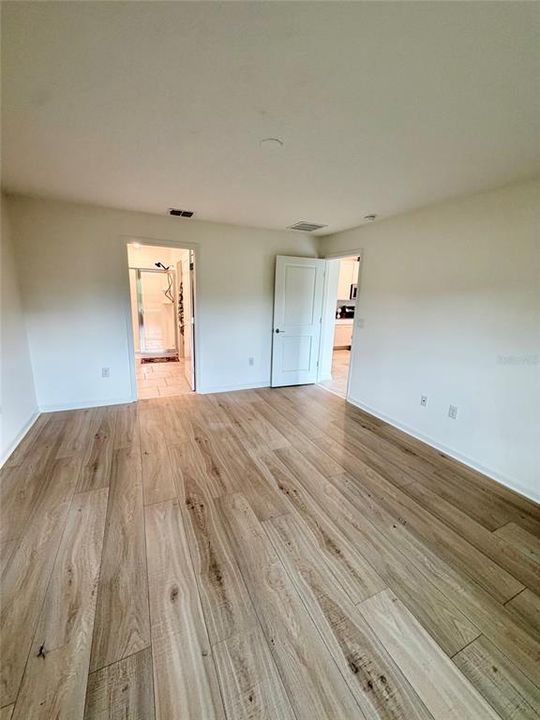 For Sale: $287,500 (3 beds, 2 baths, 1540 Square Feet)