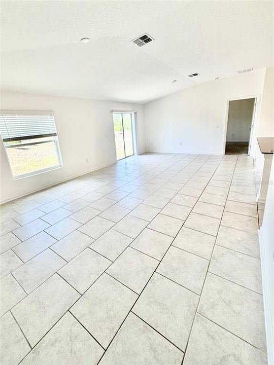 For Sale: $287,500 (3 beds, 2 baths, 1540 Square Feet)