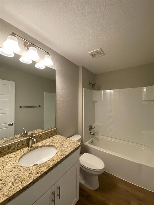 В аренду: $1,795 (3 спален, 2 ванн, 1511 Квадратных фут)