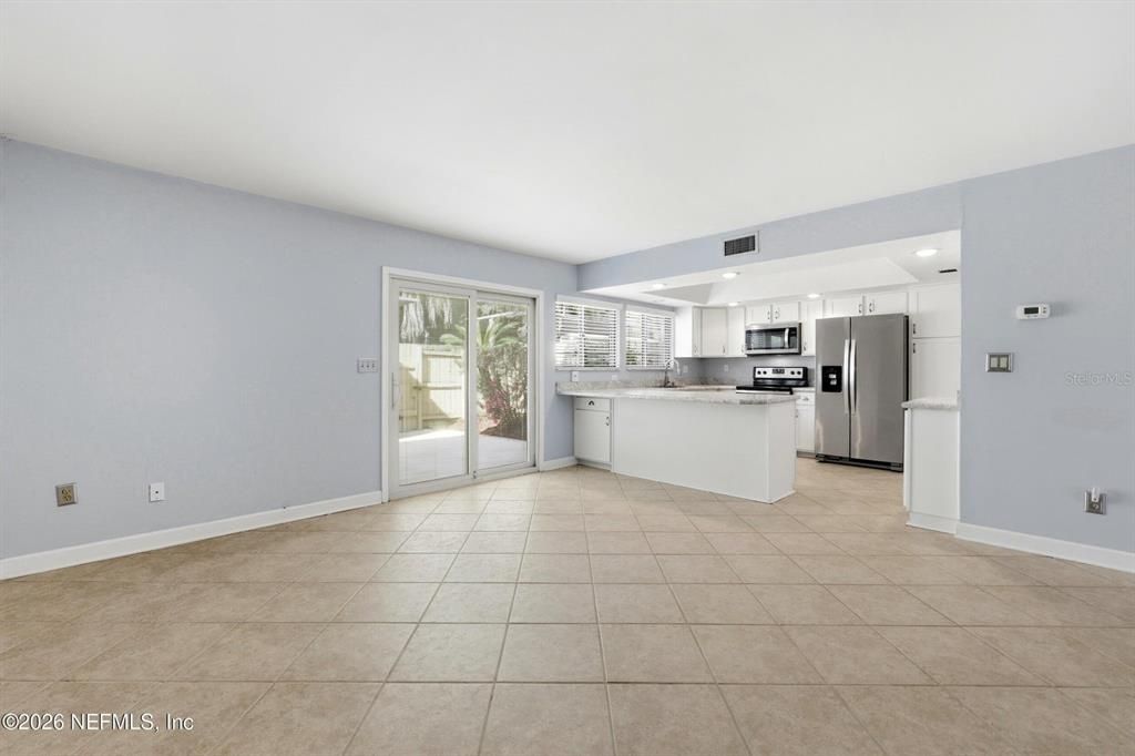 For Sale: $229,400 (3 beds, 2 baths, 1820 Square Feet)