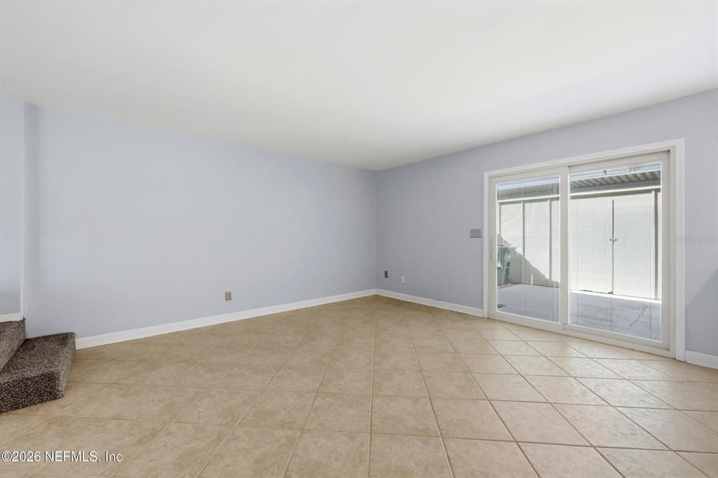 For Sale: $229,400 (3 beds, 2 baths, 1820 Square Feet)