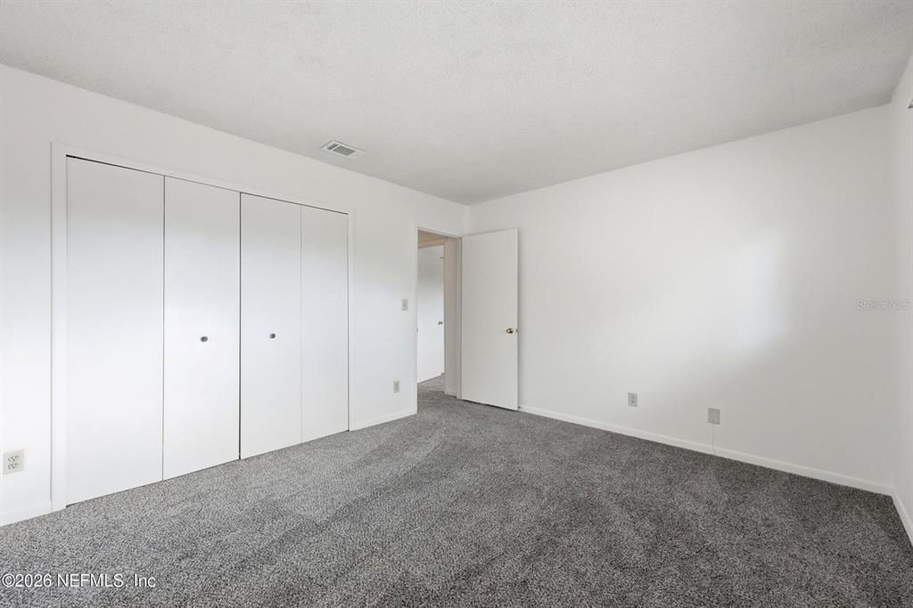 For Sale: $229,400 (3 beds, 2 baths, 1820 Square Feet)