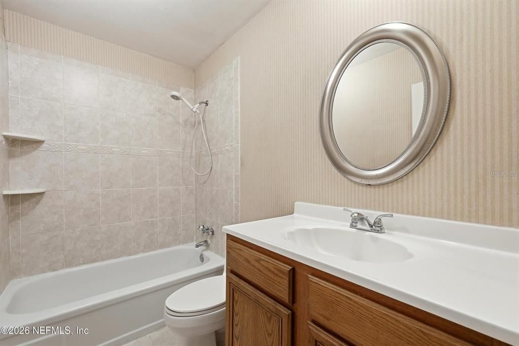 For Sale: $229,400 (3 beds, 2 baths, 1820 Square Feet)