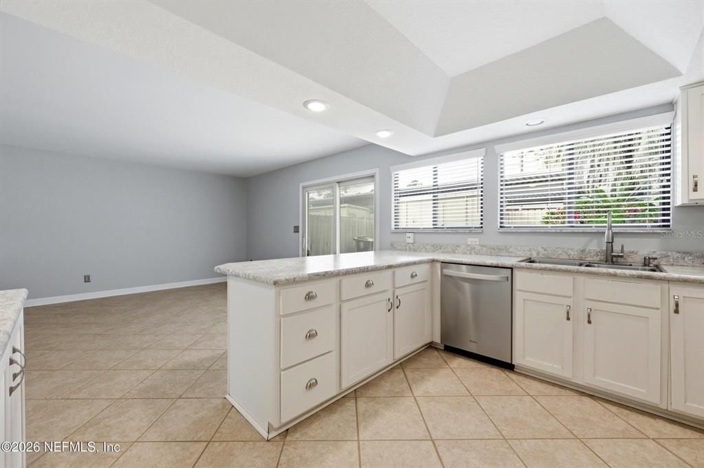 For Sale: $229,400 (3 beds, 2 baths, 1820 Square Feet)