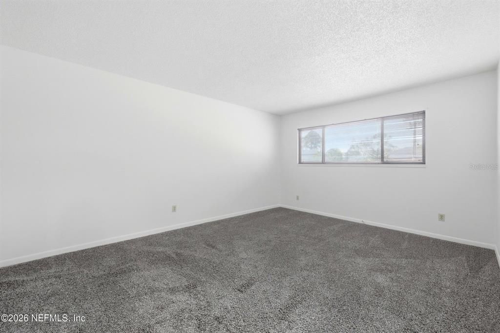 For Sale: $229,400 (3 beds, 2 baths, 1820 Square Feet)