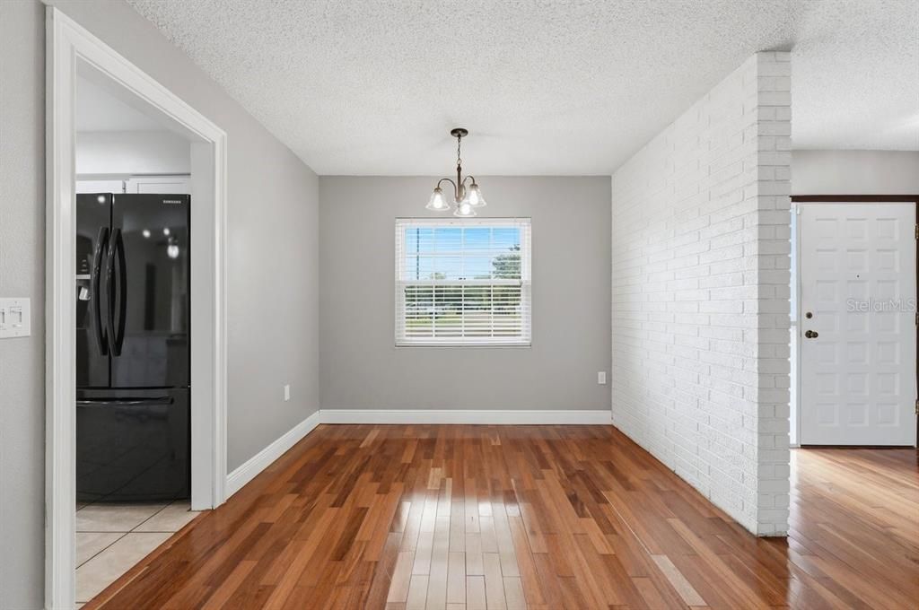 For Sale: $339,000 (3 beds, 2 baths, 1771 Square Feet)
