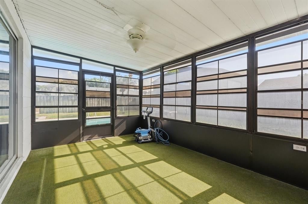 For Sale: $339,000 (3 beds, 2 baths, 1771 Square Feet)
