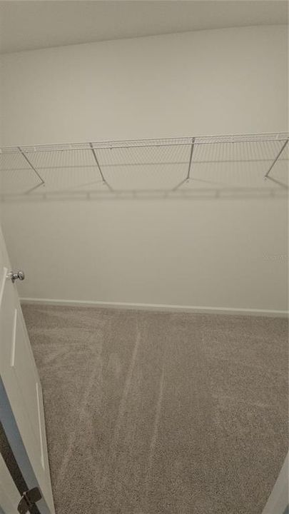 For Rent: $2,150 (5 beds, 2 baths, 2112 Square Feet)