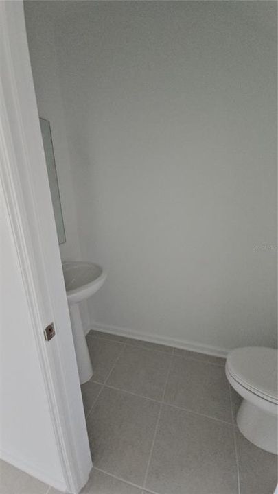 For Rent: $2,150 (5 beds, 2 baths, 2112 Square Feet)