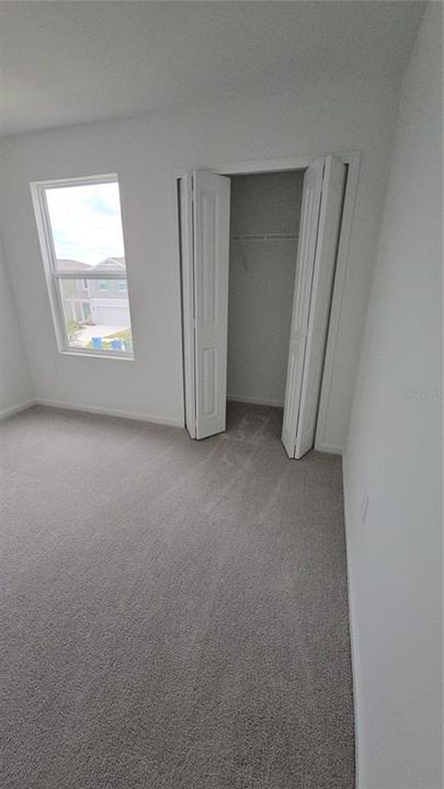 For Rent: $2,150 (5 beds, 2 baths, 2112 Square Feet)