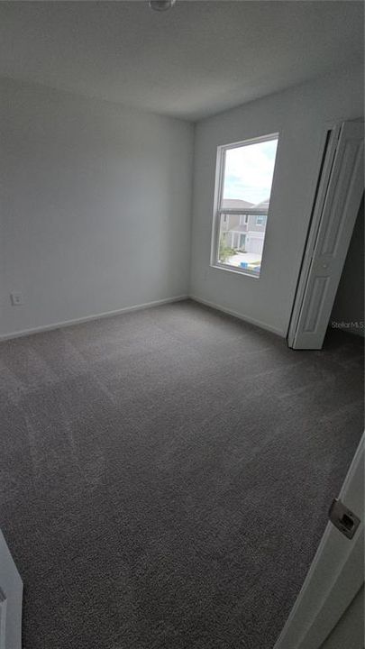 For Rent: $2,150 (5 beds, 2 baths, 2112 Square Feet)
