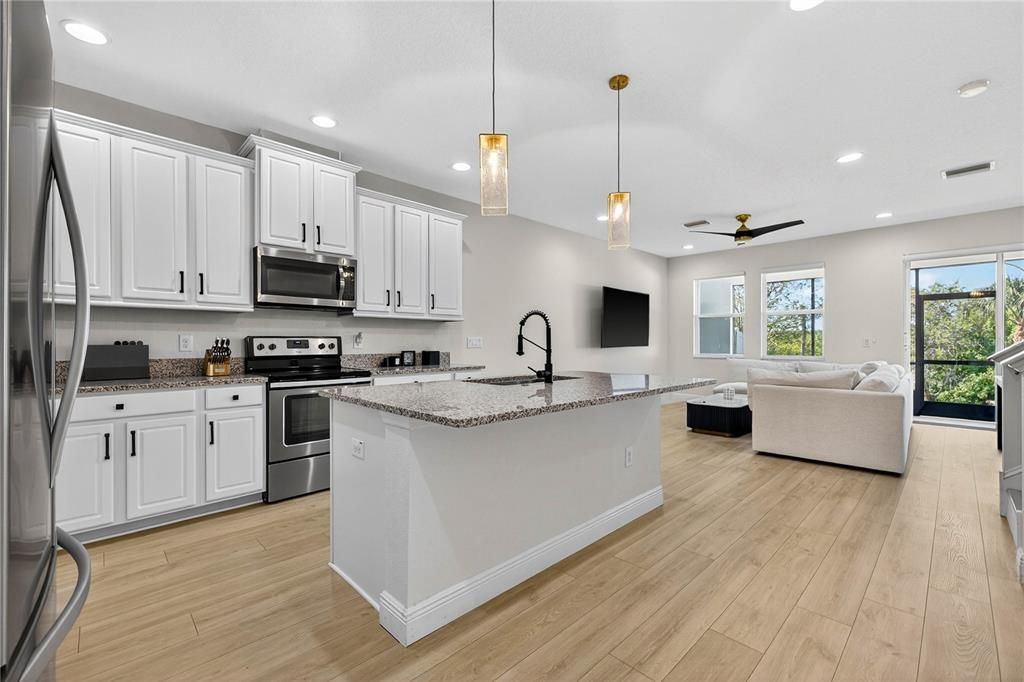 For Sale: $407,900 (3 beds, 2 baths, 1816 Square Feet)