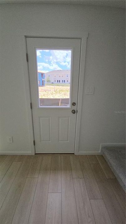 En Renta: $2,050 (3 camas, 2 baños, 1378 Pies cuadrados)