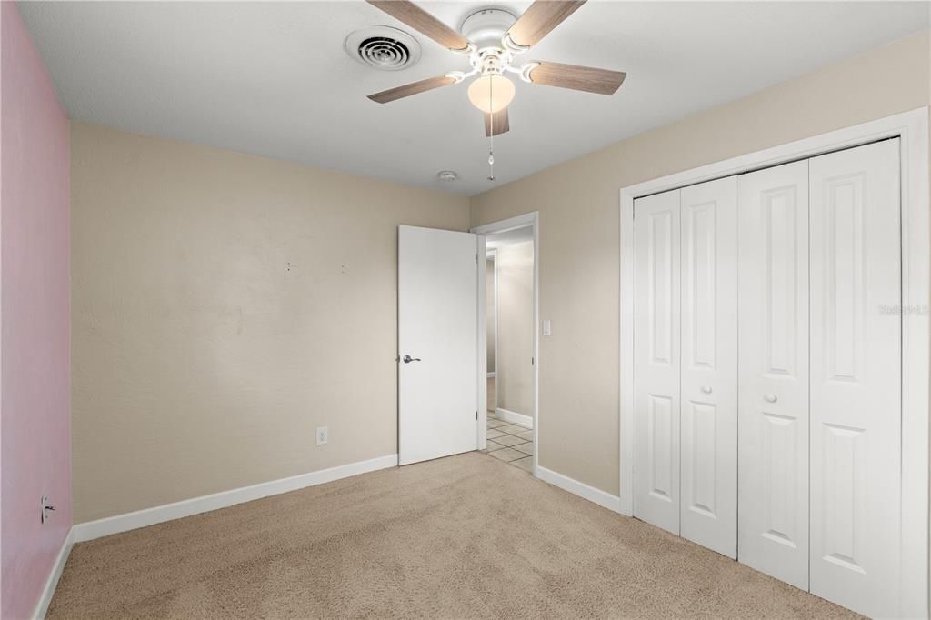 For Sale: $299,900 (4 beds, 1 baths, 1781 Square Feet)