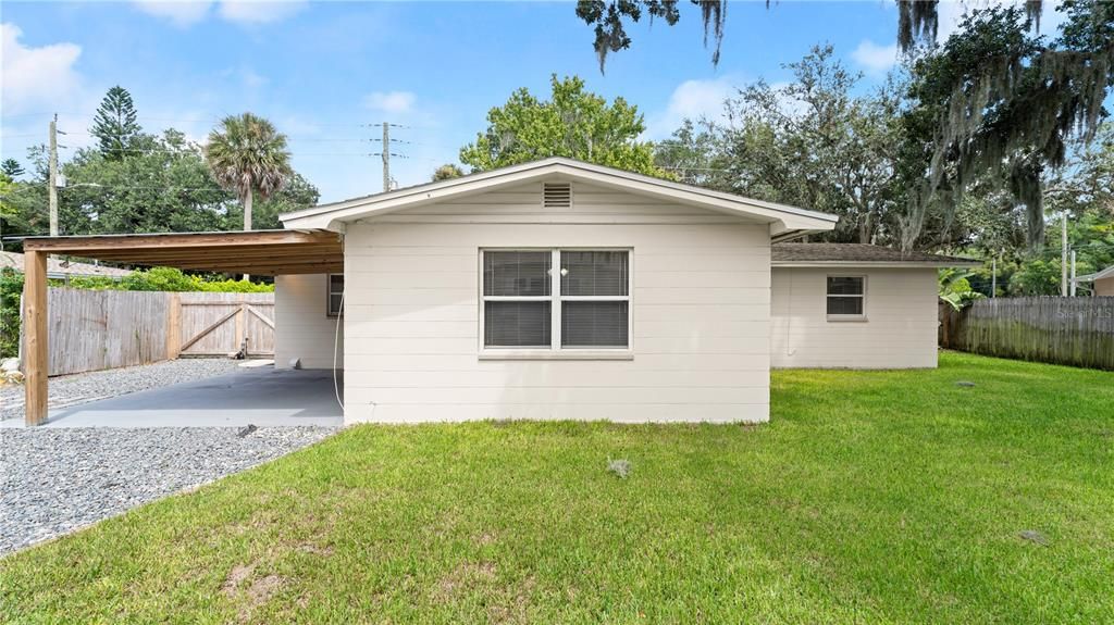 For Sale: $299,900 (4 beds, 1 baths, 1781 Square Feet)