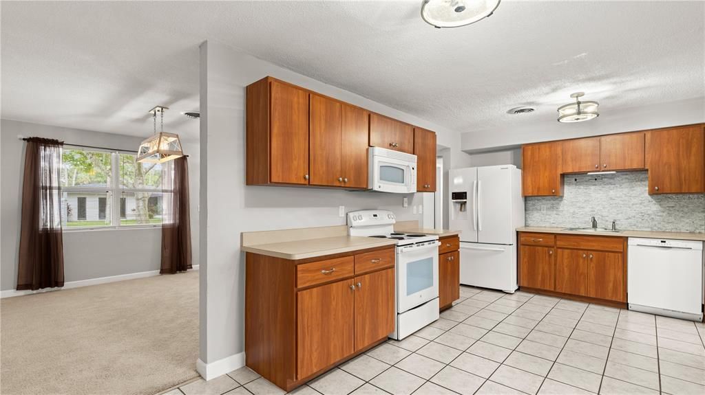 For Sale: $299,900 (4 beds, 1 baths, 1781 Square Feet)