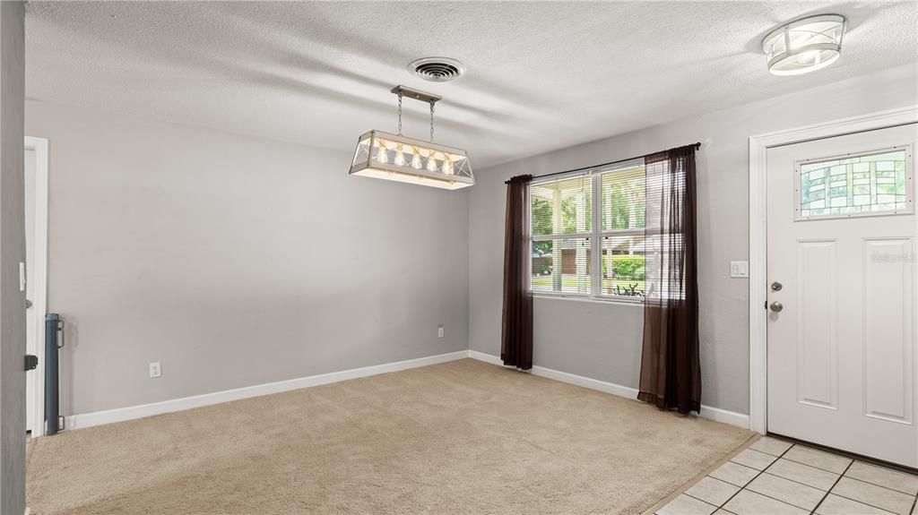 For Sale: $299,900 (4 beds, 1 baths, 1781 Square Feet)