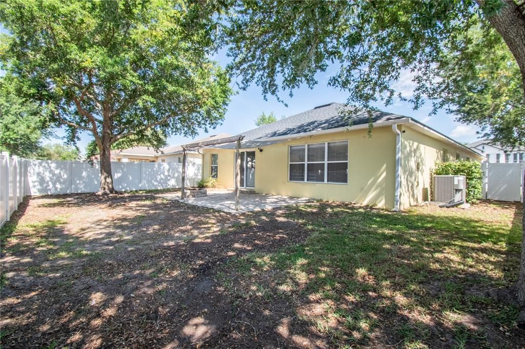 En Venta: $425,000 (3 camas, 2 baños, 1920 Pies cuadrados)