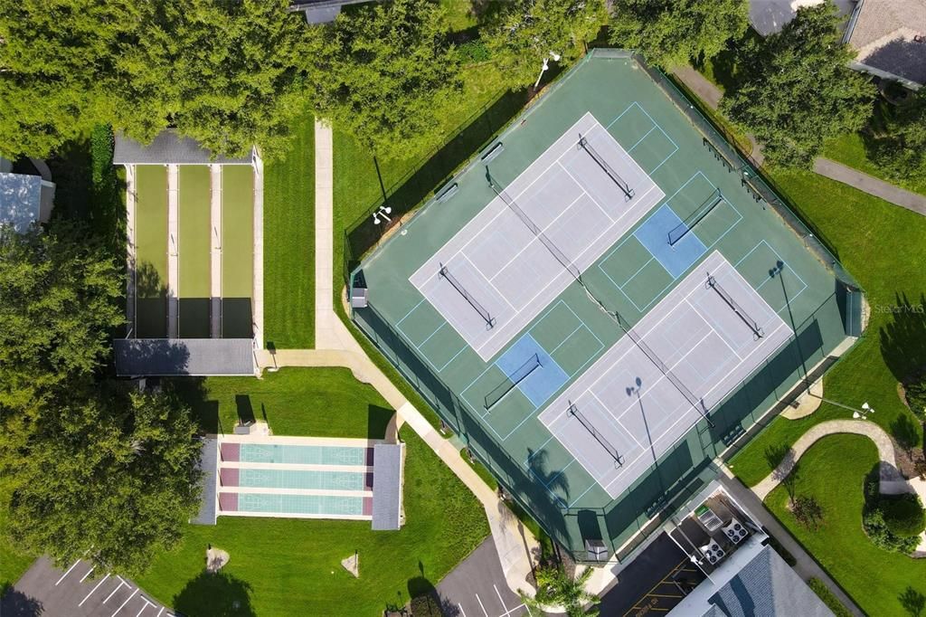 На продажу: $875,000 (5 спален, 3 ванн, 3323 Квадратных фут)