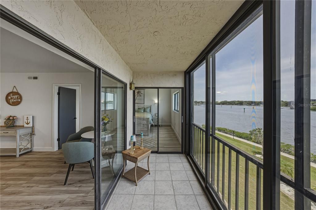 For Sale: $250,000 (2 beds, 2 baths, 1025 Square Feet)
