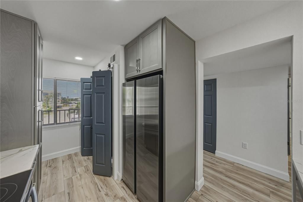 For Sale: $250,000 (2 beds, 2 baths, 1025 Square Feet)