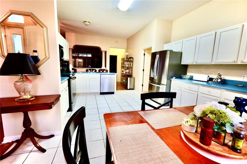 В аренду: $3,500 (3 спален, 3 ванн, 2312 Квадратных фут)