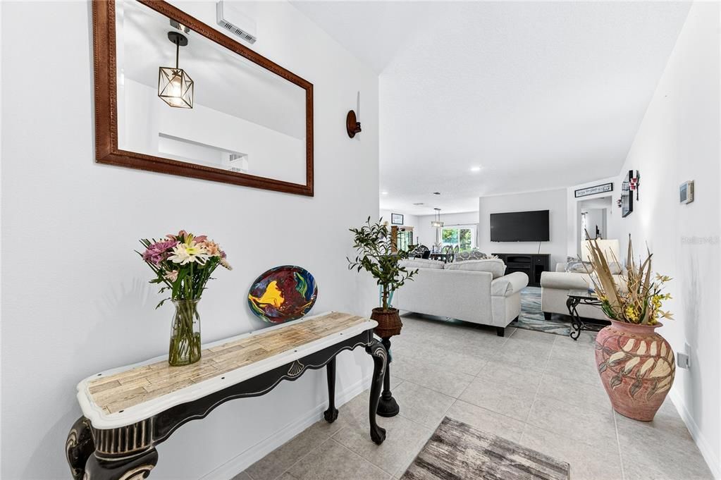 En Venta: $380,000 (4 camas, 2 baños, 1893 Pies cuadrados)