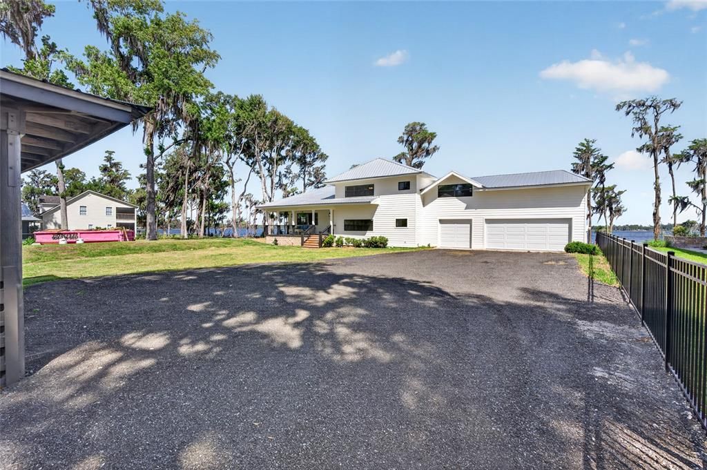 For Sale: $1,349,000 (4 beds, 3 baths, 2762 Square Feet)