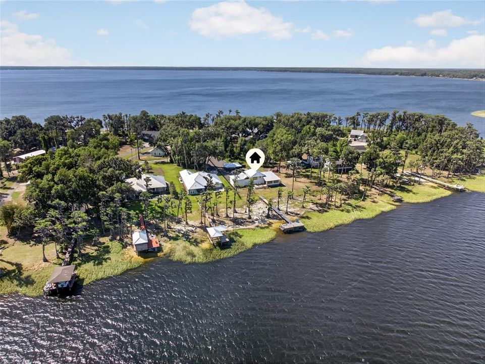 For Sale: $1,349,000 (4 beds, 3 baths, 2762 Square Feet)