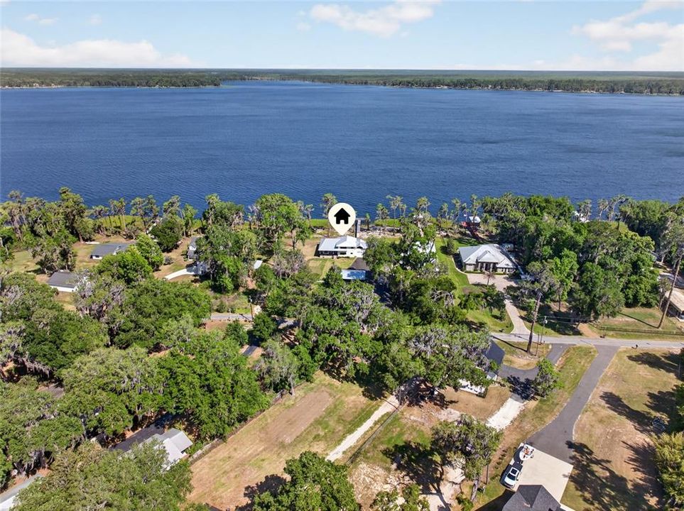 For Sale: $1,349,000 (4 beds, 3 baths, 2762 Square Feet)