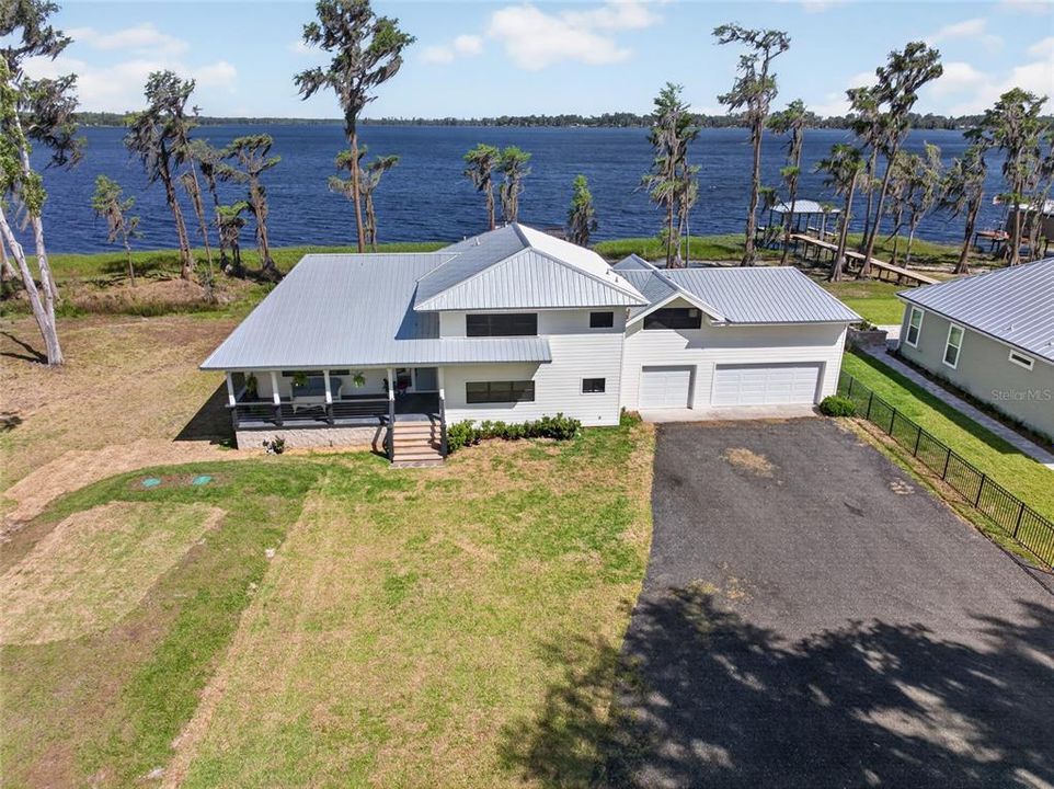 For Sale: $1,349,000 (4 beds, 3 baths, 2762 Square Feet)