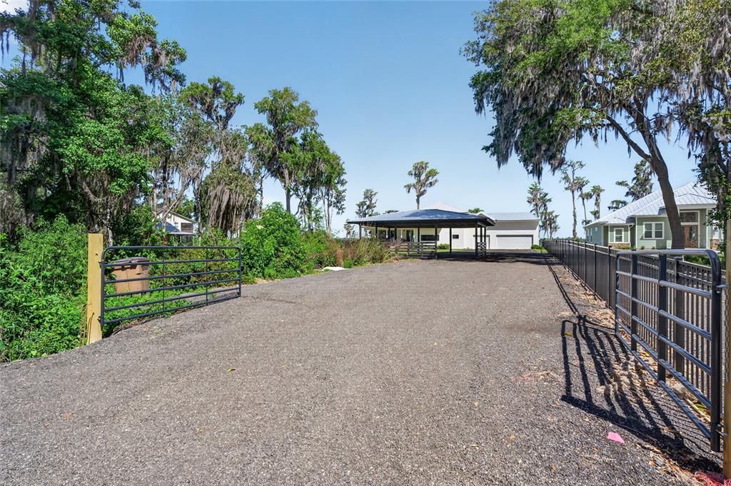 For Sale: $1,349,000 (4 beds, 3 baths, 2762 Square Feet)